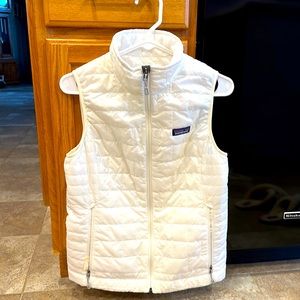 Women’s small Patagonia light weight puffer vest